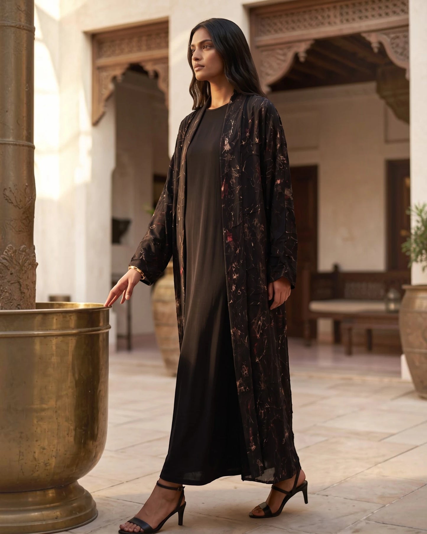 Glow Abaya