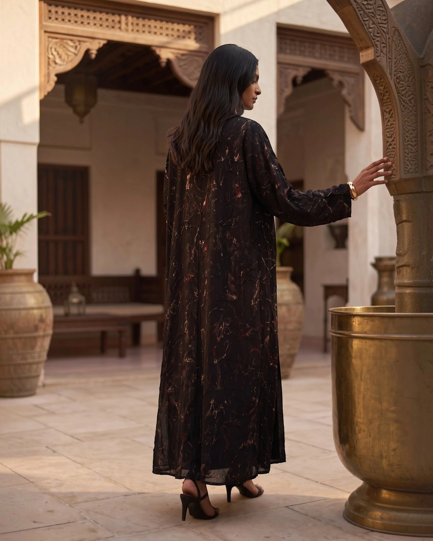 Glow Abaya