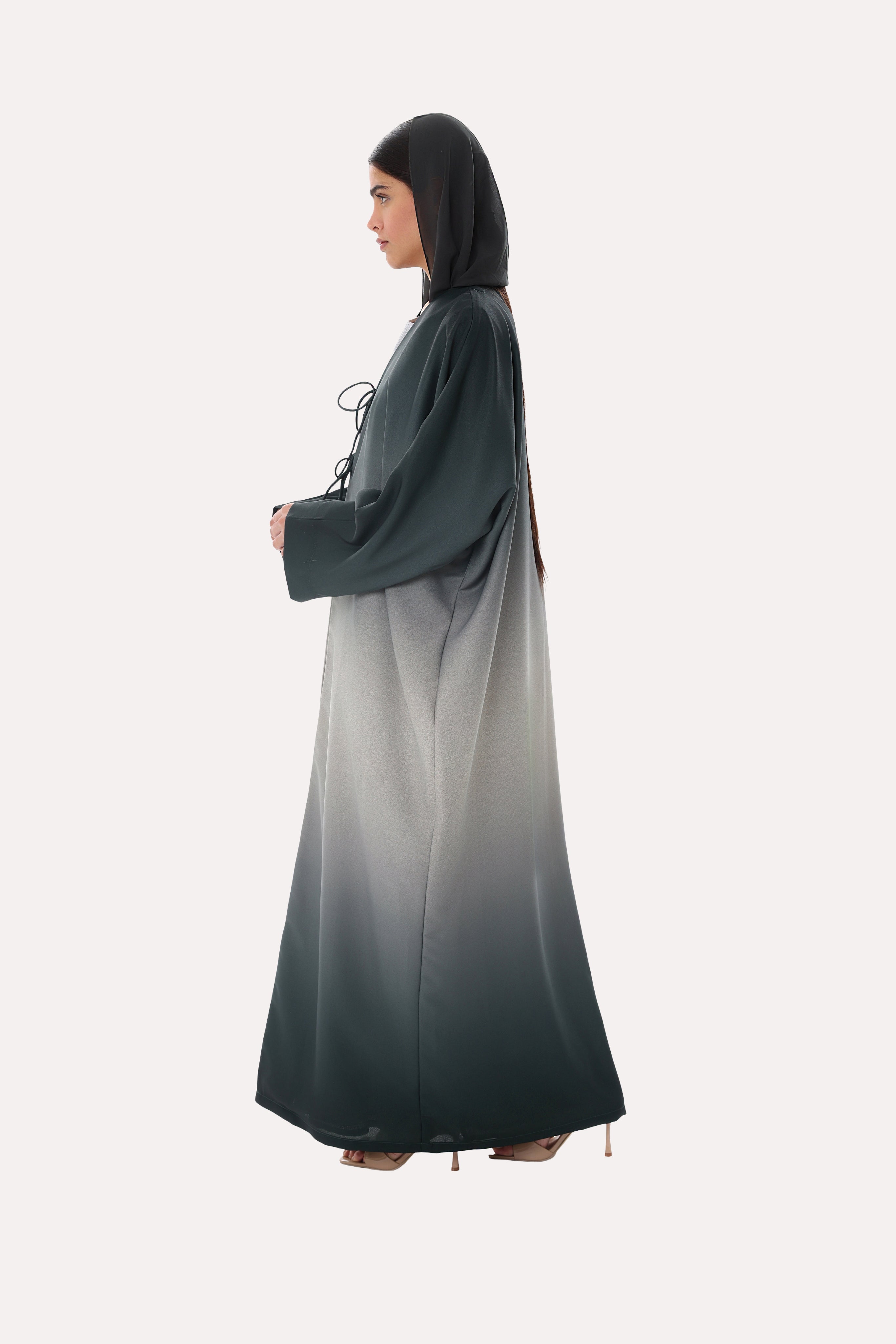 Classic Ombre Bisht Abaya