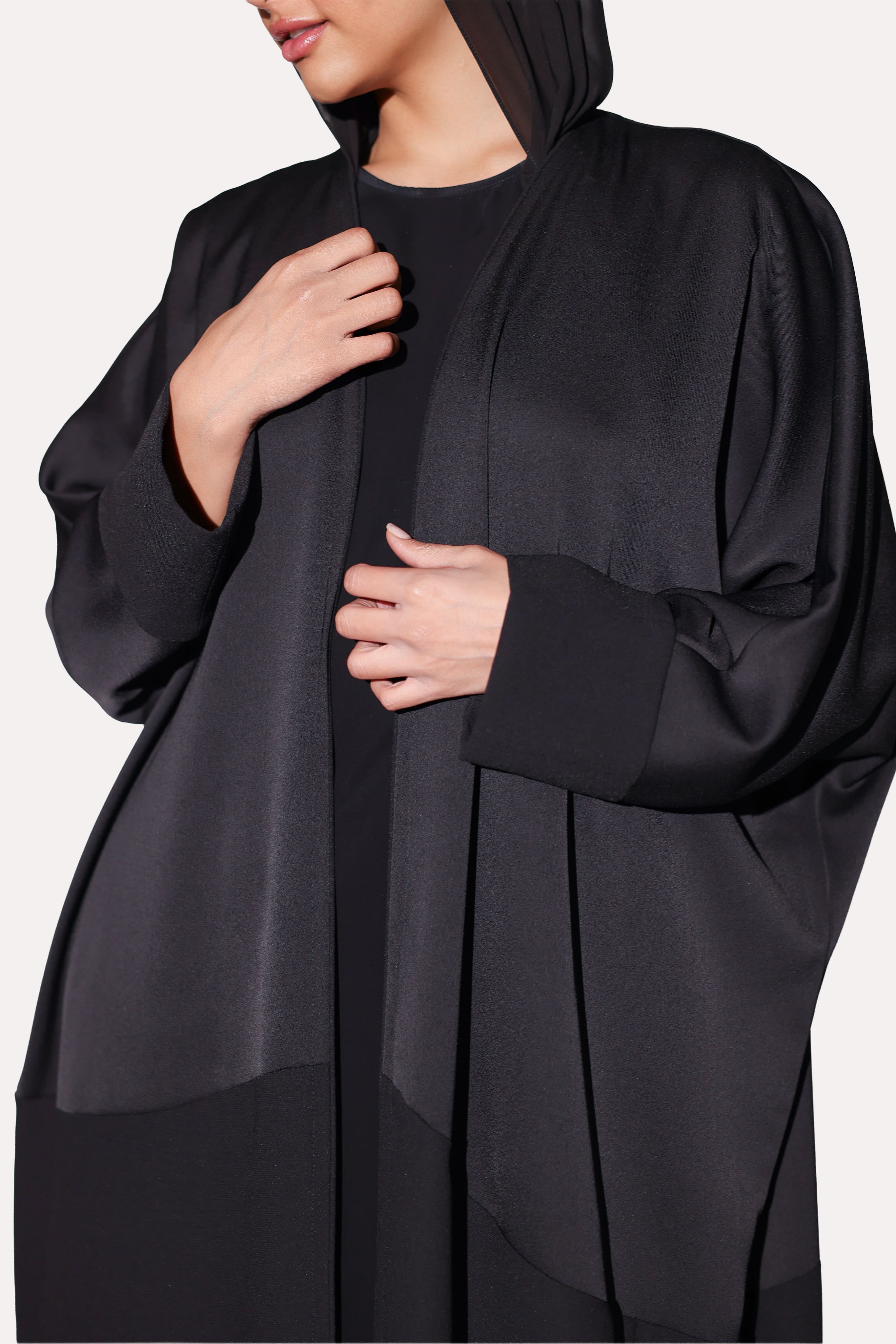 Reverse Bisht Abaya