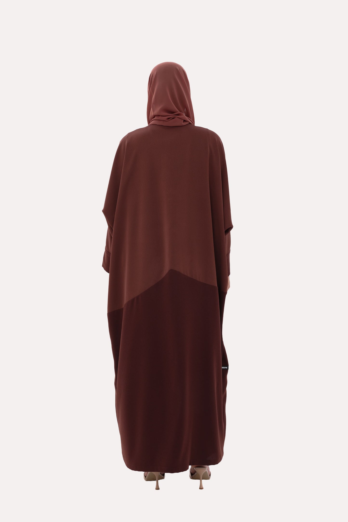 Reverse Bisht Abaya